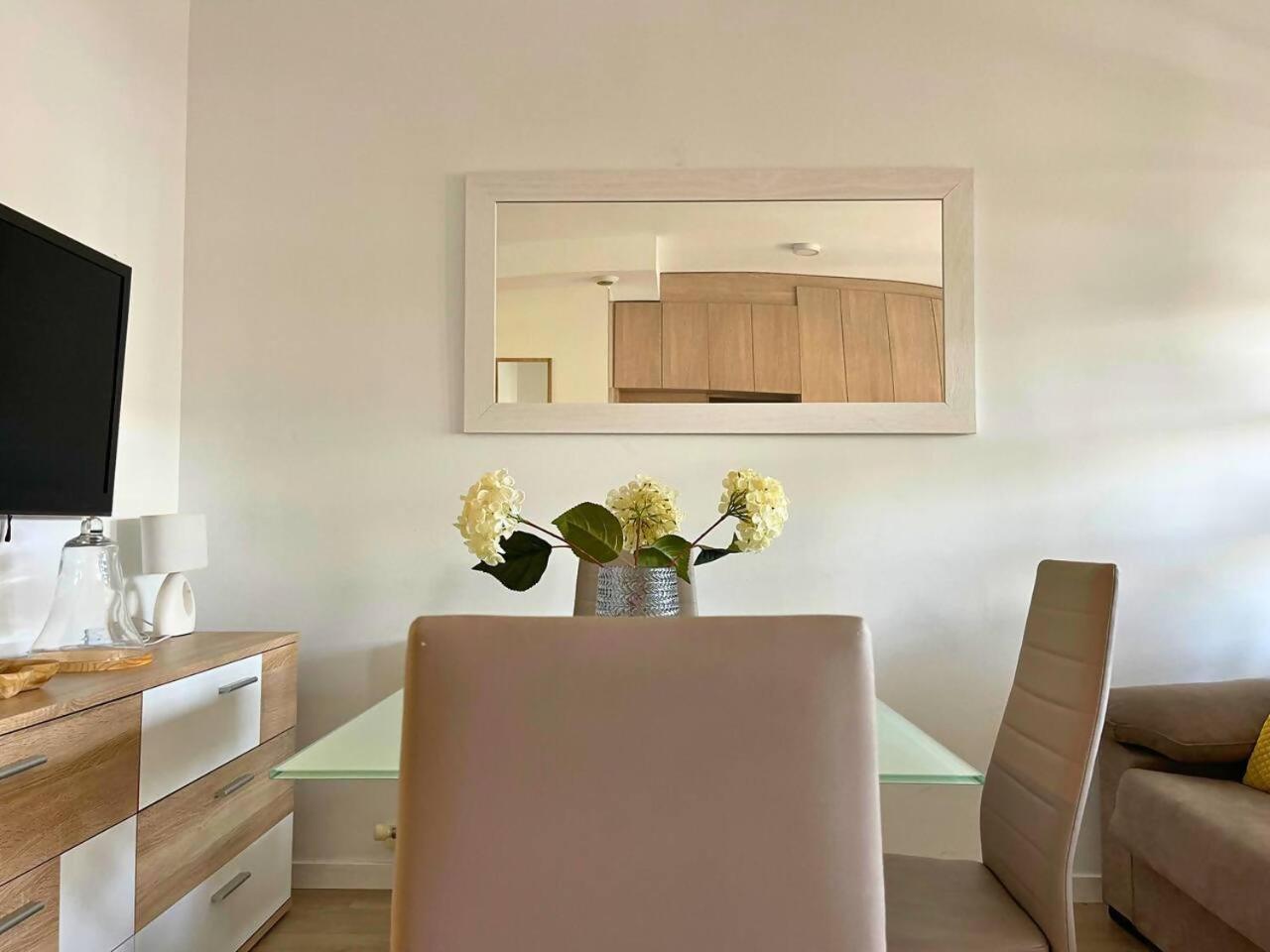 Home4U Apartamento Con Cochera Granada Buitenkant foto