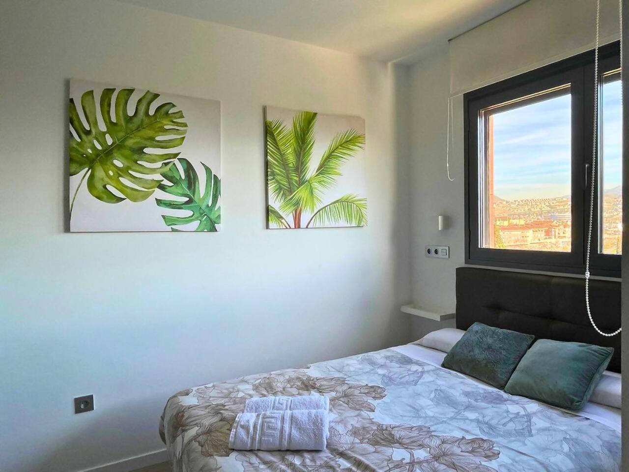 Home4U Apartamento Con Cochera Granada Buitenkant foto