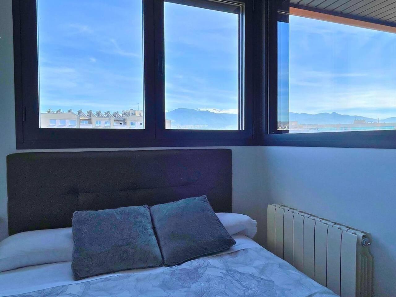 Home4U Apartamento Con Cochera Granada Buitenkant foto