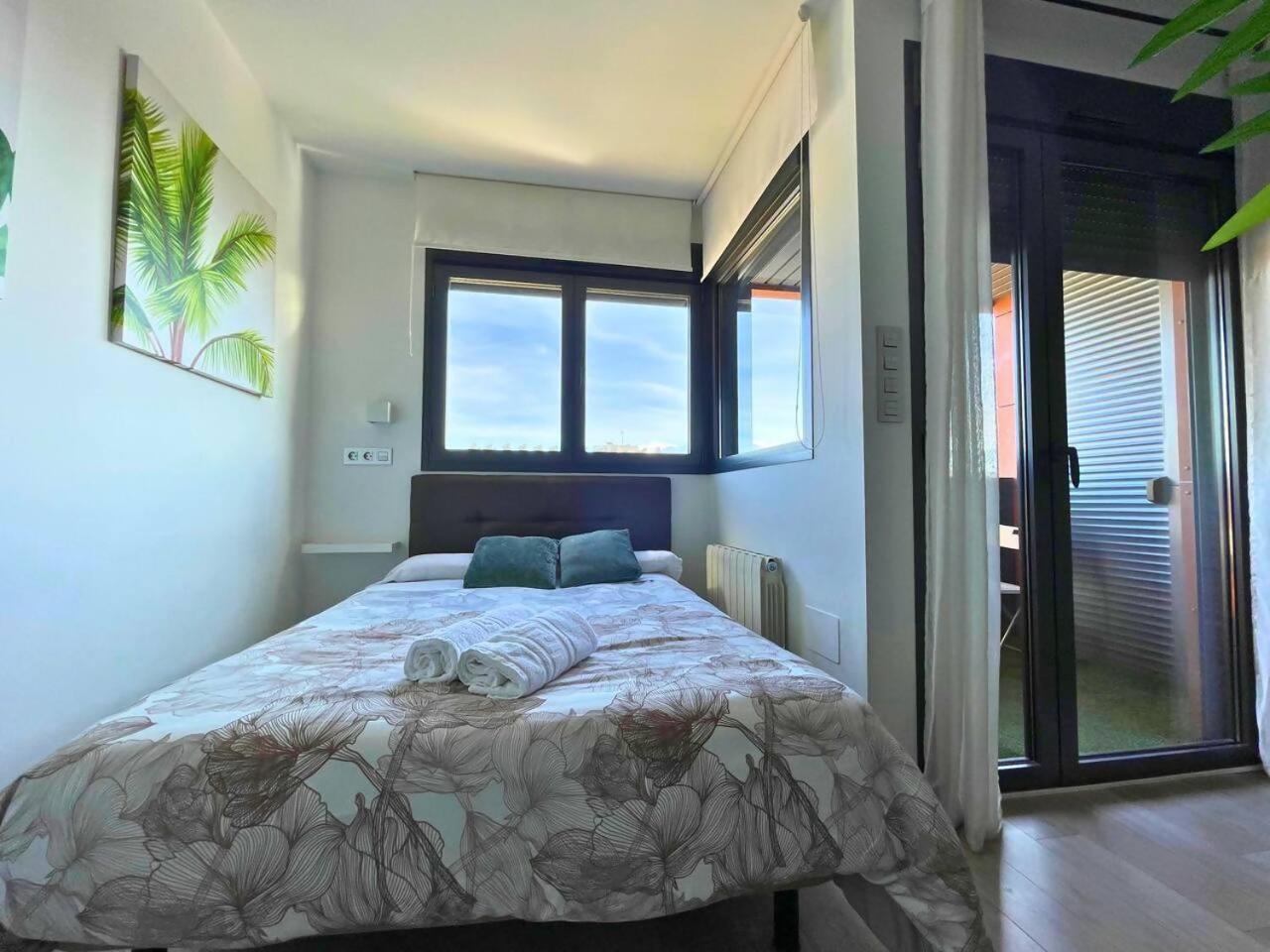 Home4U Apartamento Con Cochera Granada Buitenkant foto