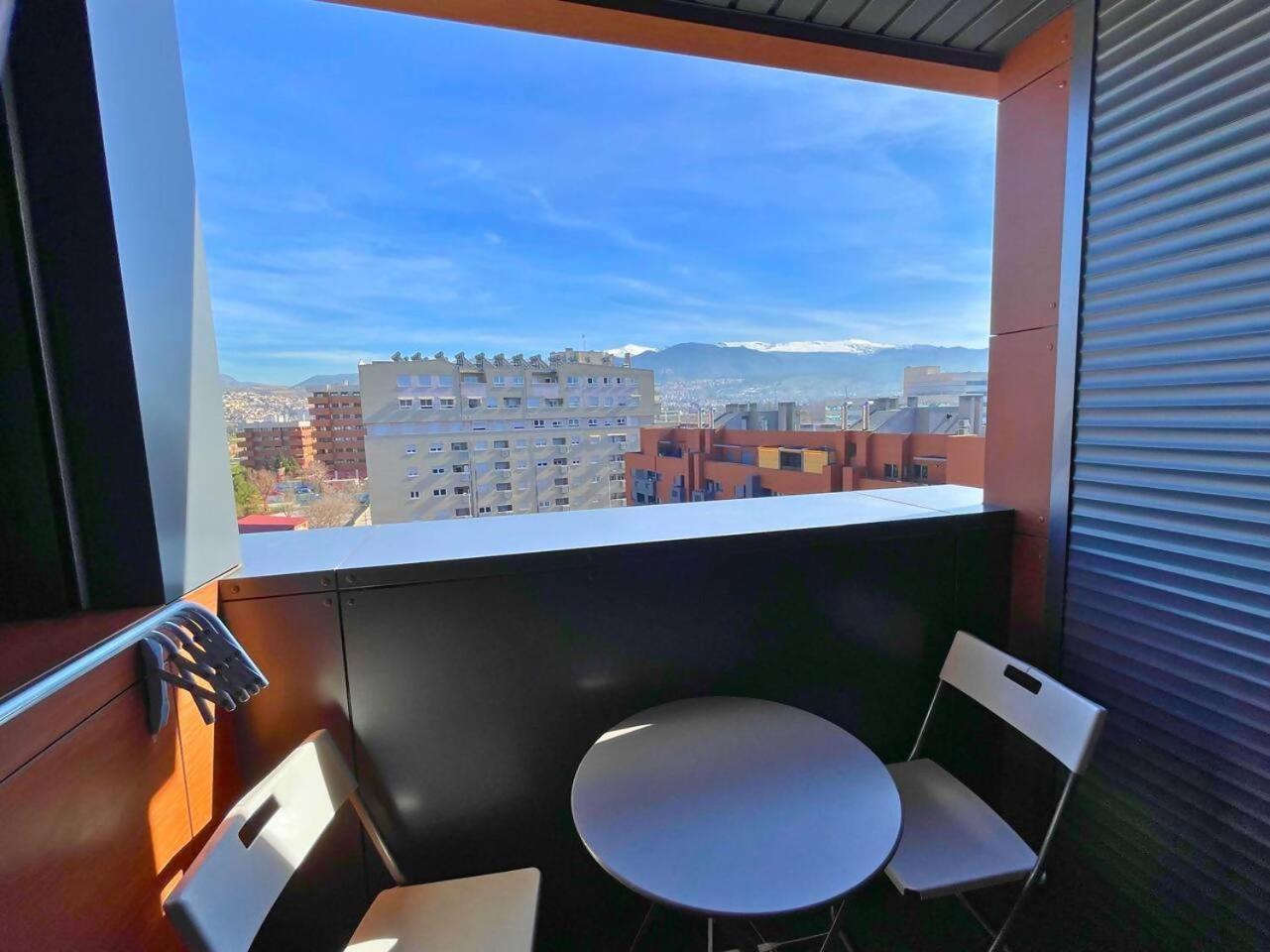 Home4U Apartamento Con Cochera Granada Buitenkant foto