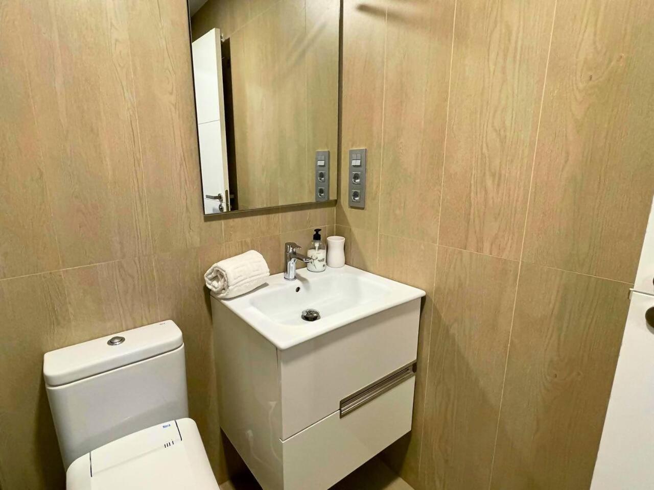 Home4U Apartamento Con Cochera Granada Buitenkant foto